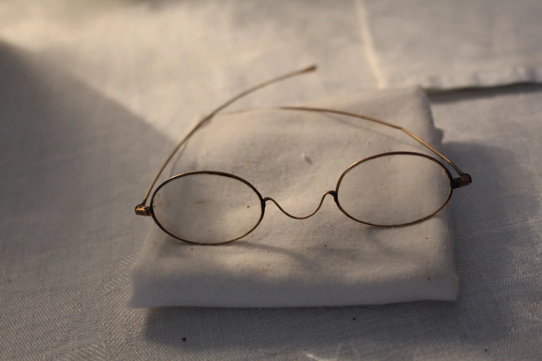 The Fascinating Evolution of Eyewear Through the Ages